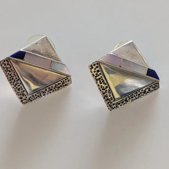 Vintage Native American Mother of Pearl and Lapis Earrings - Picture 2 of 10